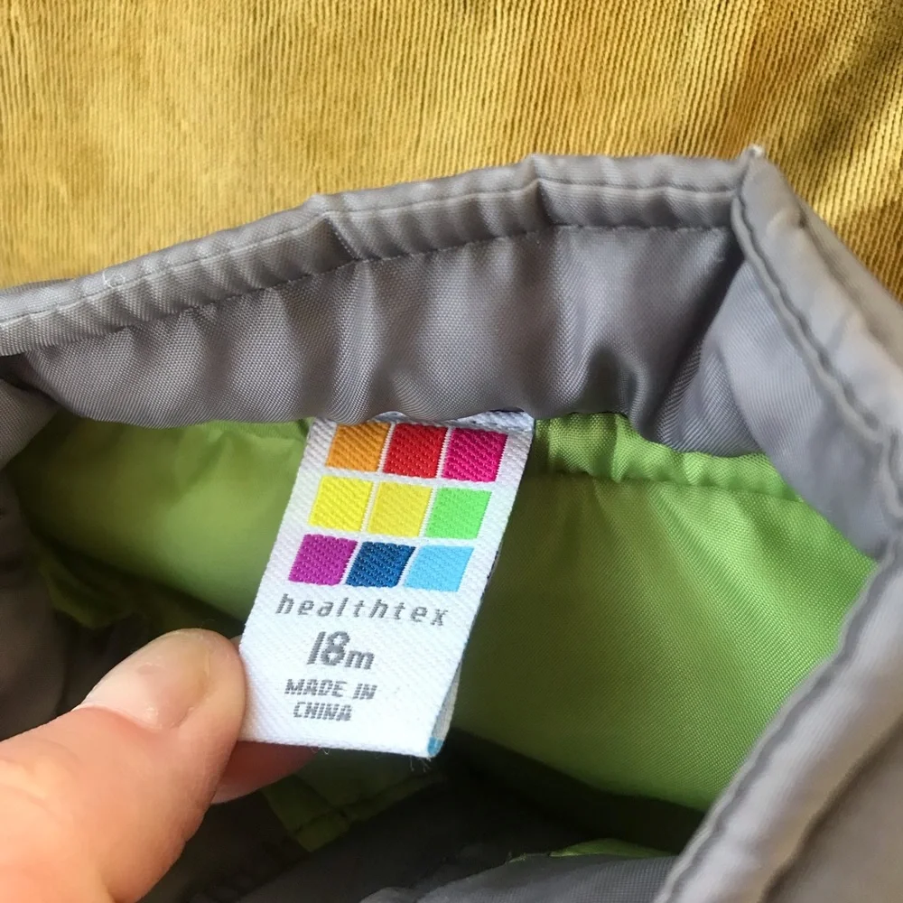 4/$25 3 Puffer Vests
